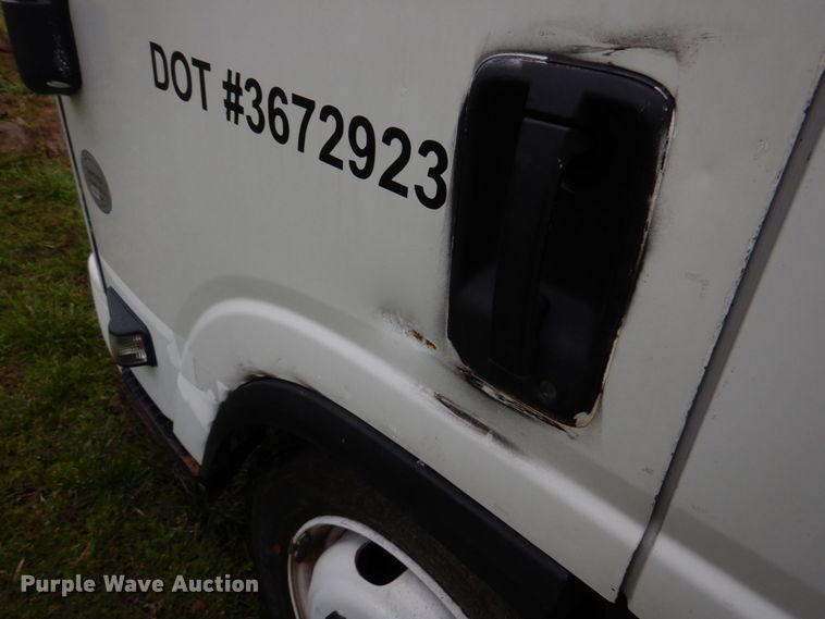 image for item DM7324 2010 Isuzu NRR  refrigerated delivery truck