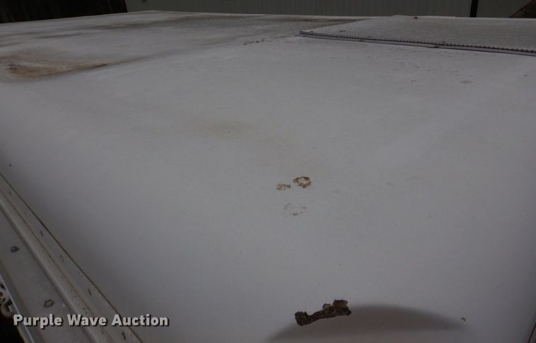 image for item DM7324 2010 Isuzu NRR  refrigerated delivery truck