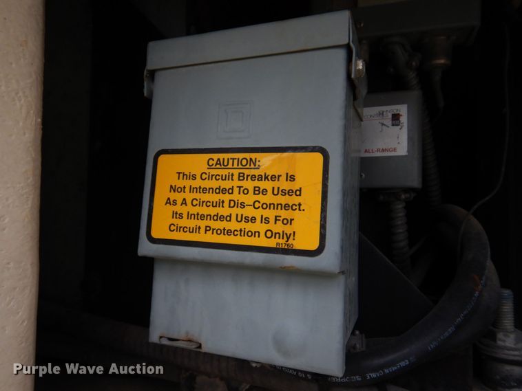 image for item DM7324 2010 Isuzu NRR  refrigerated delivery truck