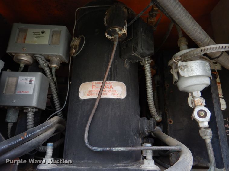 image for item DM7324 2010 Isuzu NRR  refrigerated delivery truck