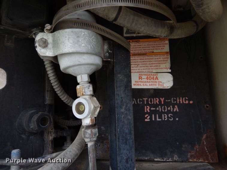 image for item DM7324 2010 Isuzu NRR  refrigerated delivery truck