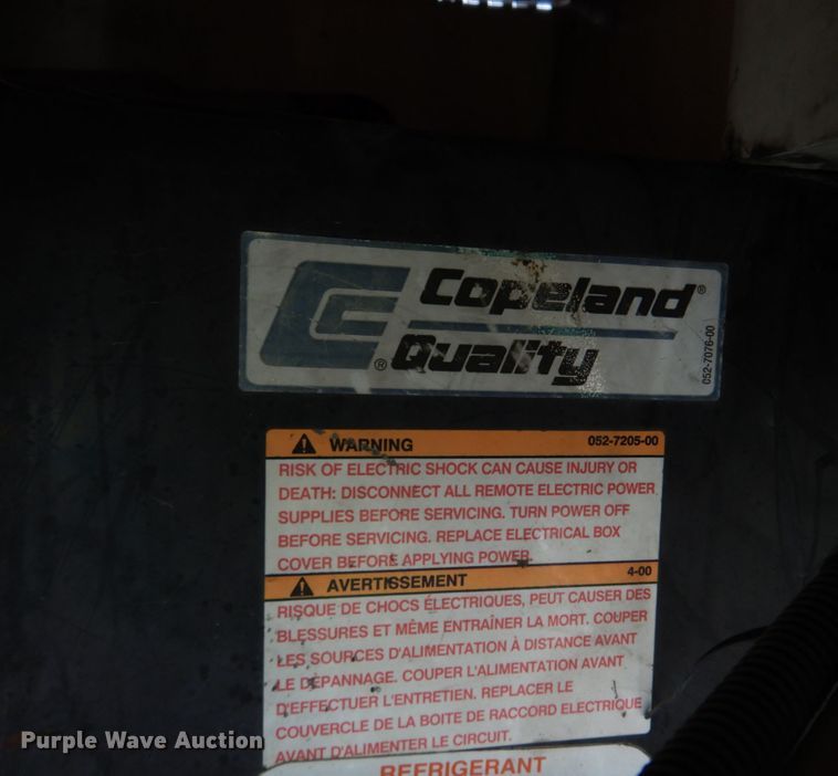 image for item DM7324 2010 Isuzu NRR  refrigerated delivery truck