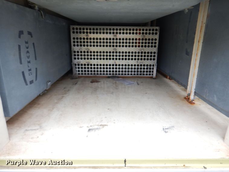 image for item DM7324 2010 Isuzu NRR  refrigerated delivery truck