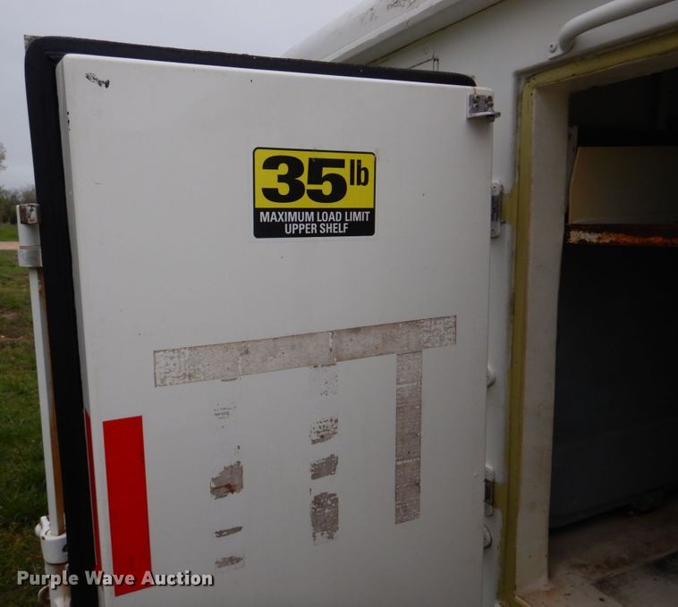 image for item DM7324 2010 Isuzu NRR  refrigerated delivery truck