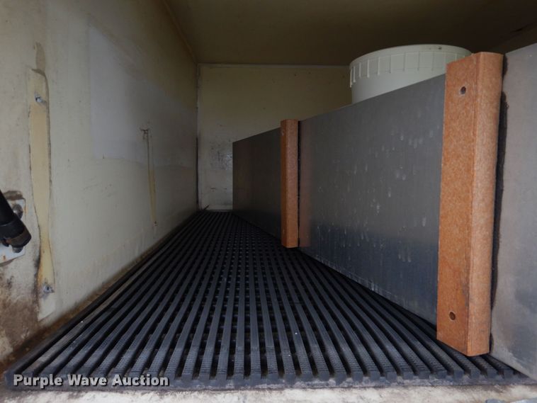 image for item DM7324 2010 Isuzu NRR  refrigerated delivery truck