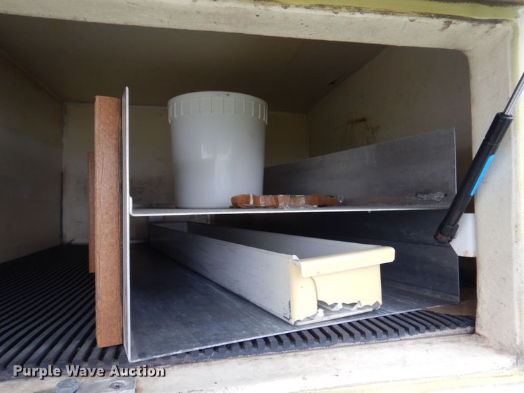 image for item DM7324 2010 Isuzu NRR  refrigerated delivery truck