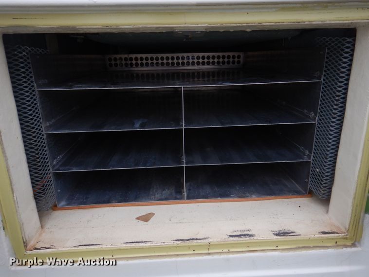 image for item DM7324 2010 Isuzu NRR  refrigerated delivery truck