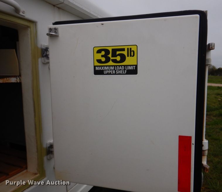 image for item DM7324 2010 Isuzu NRR  refrigerated delivery truck