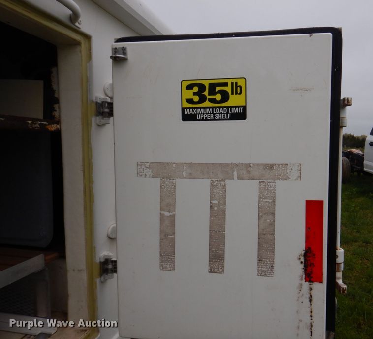 image for item DM7324 2010 Isuzu NRR  refrigerated delivery truck