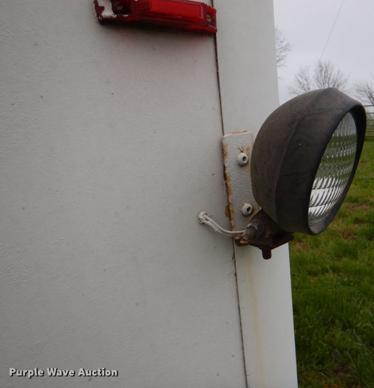 image for item DM7324 2010 Isuzu NRR  refrigerated delivery truck