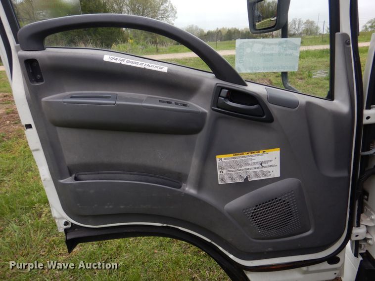 image for item DM7324 2010 Isuzu NRR  refrigerated delivery truck