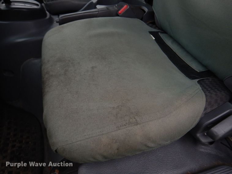 image for item DM7324 2010 Isuzu NRR  refrigerated delivery truck