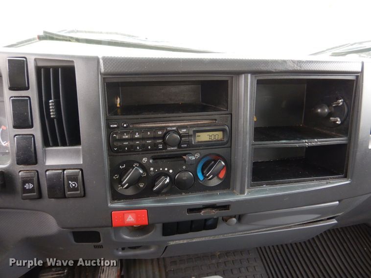 image for item DM7324 2010 Isuzu NRR  refrigerated delivery truck