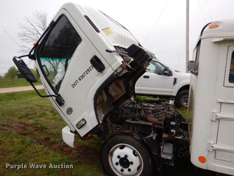image for item DM7324 2010 Isuzu NRR  refrigerated delivery truck