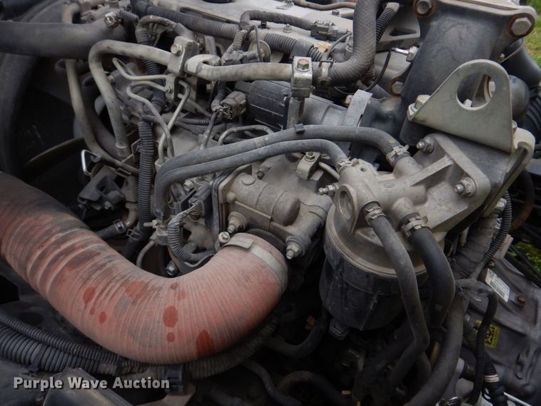 image for item DM7324 2010 Isuzu NRR  refrigerated delivery truck