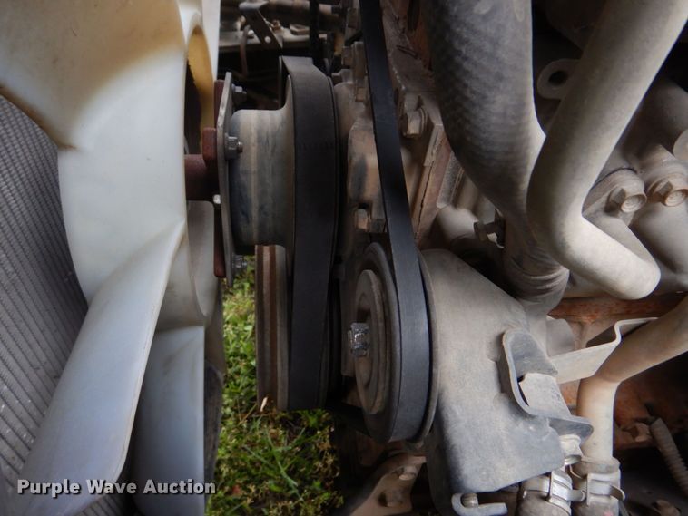 image for item DM7324 2010 Isuzu NRR  refrigerated delivery truck