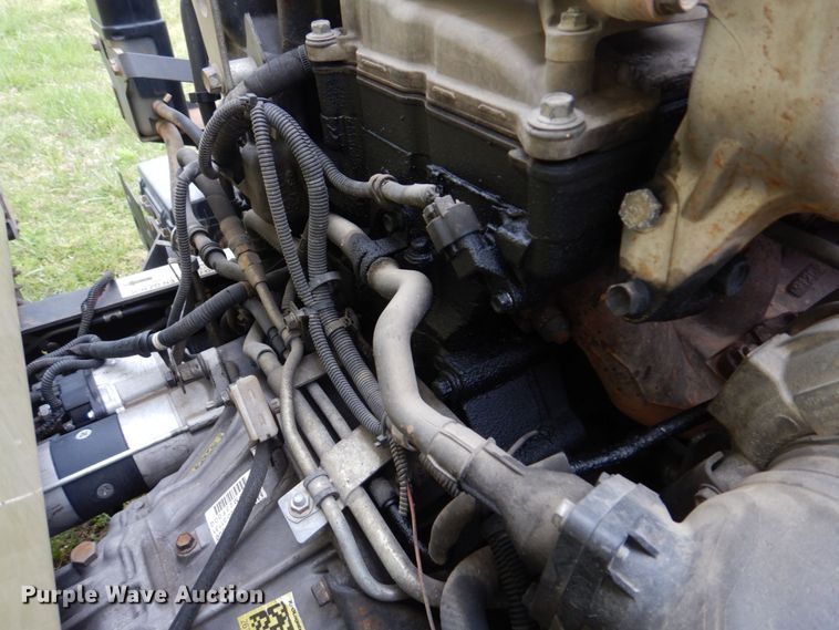 image for item DM7324 2010 Isuzu NRR  refrigerated delivery truck