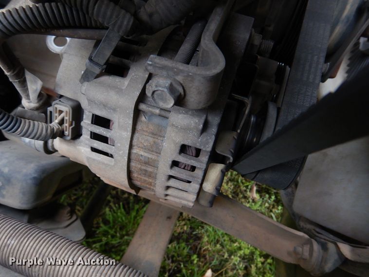 image for item DM7324 2010 Isuzu NRR  refrigerated delivery truck