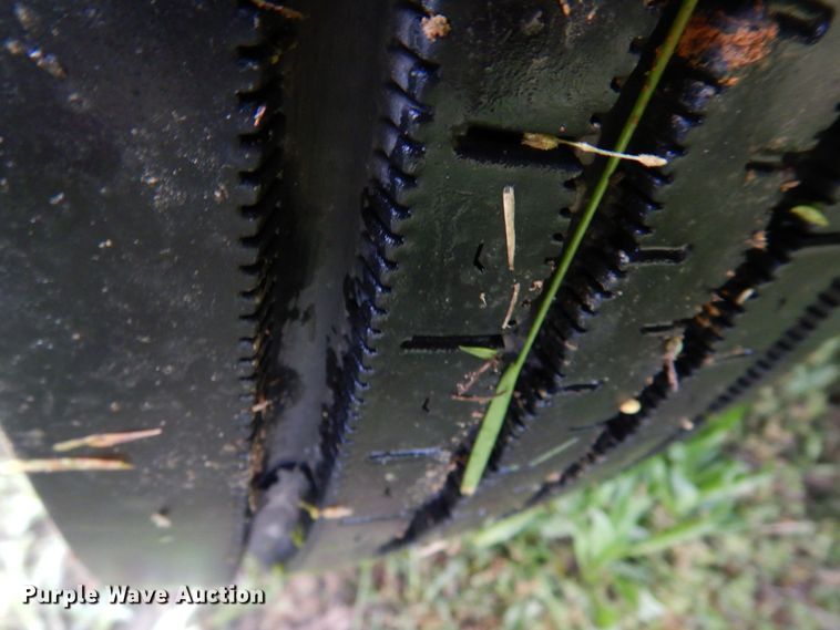 image for item DM7324 2010 Isuzu NRR  refrigerated delivery truck