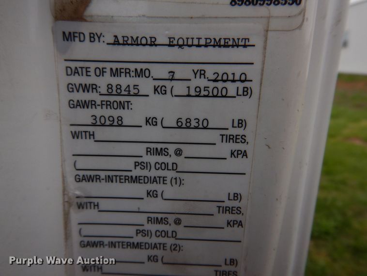 image for item DM7324 2010 Isuzu NRR  refrigerated delivery truck