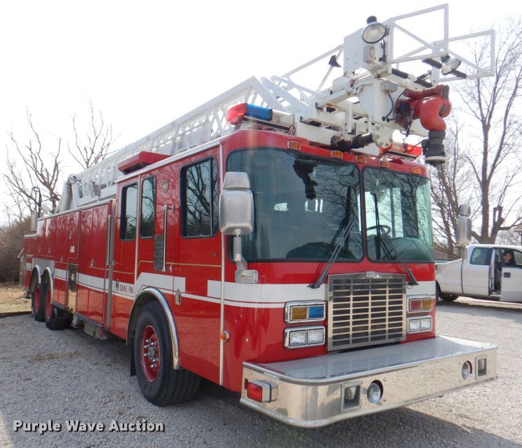 image for item DN1459 1998 HME  ladder fire truck