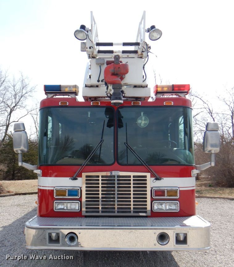 image for item DN1459 1998 HME  ladder fire truck