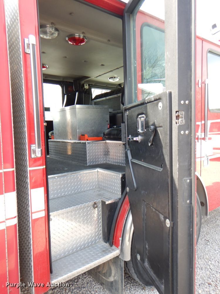 image for item DN1459 1998 HME  ladder fire truck