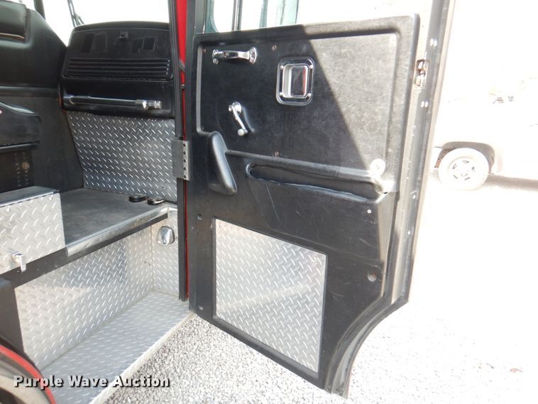 image for item DN1459 1998 HME  ladder fire truck