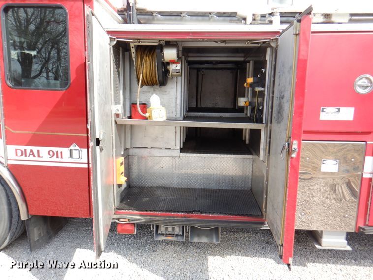 image for item DN1459 1998 HME  ladder fire truck