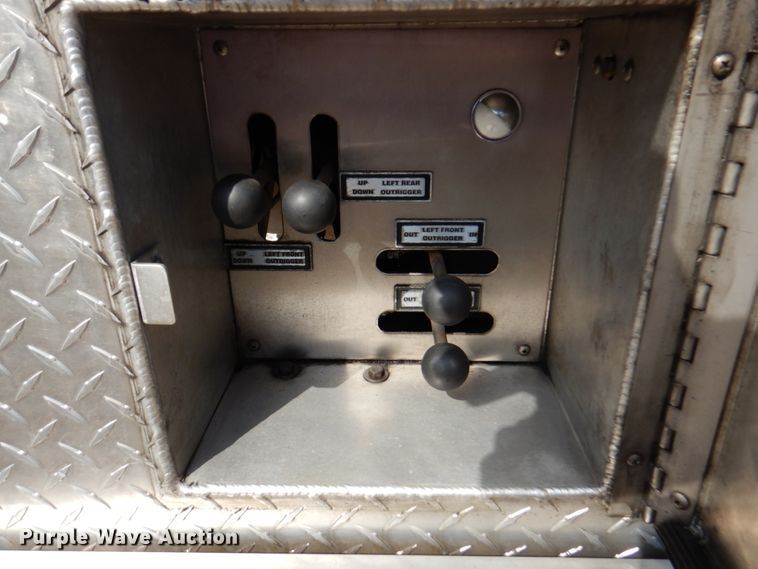 image for item DN1459 1998 HME  ladder fire truck