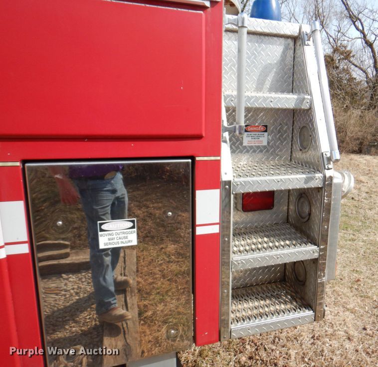 image for item DN1459 1998 HME  ladder fire truck