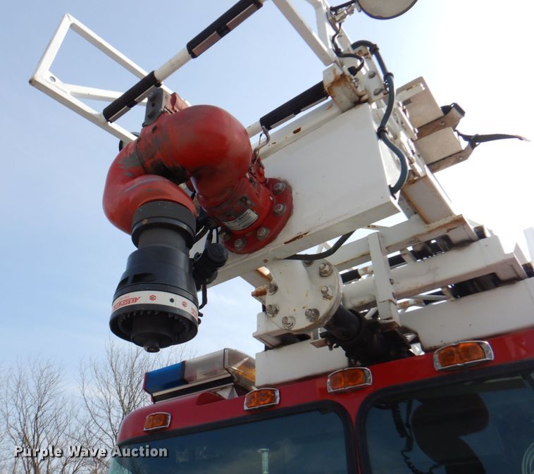 image for item DN1459 1998 HME  ladder fire truck