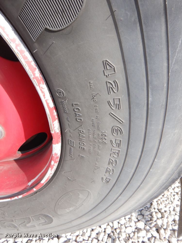 image for item DN1459 1998 HME  ladder fire truck