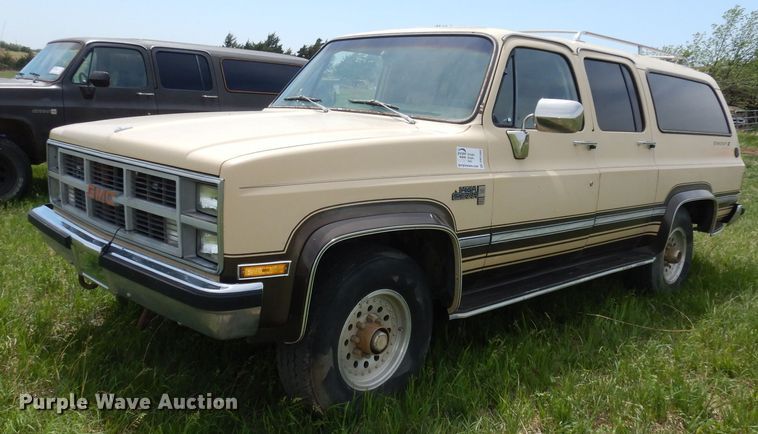 image for item DN1499 1983 GMC Suburban 2500  SUV