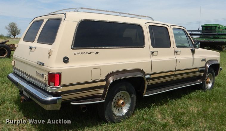 image for item DN1499 1983 GMC Suburban 2500  SUV