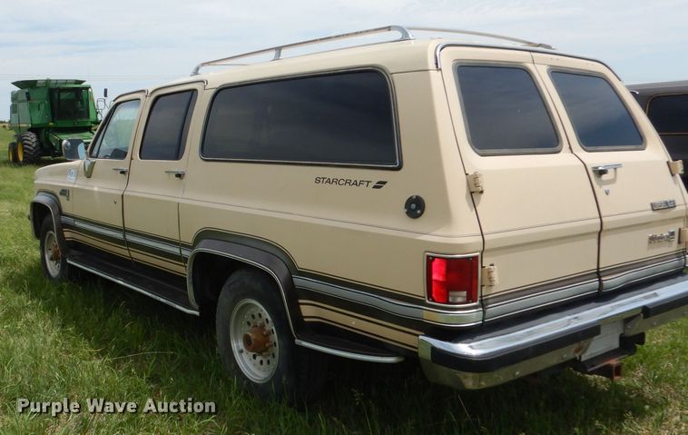 image for item DN1499 1983 GMC Suburban 2500  SUV