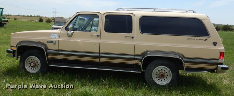 image for item DN1499 1983 GMC Suburban 2500  SUV