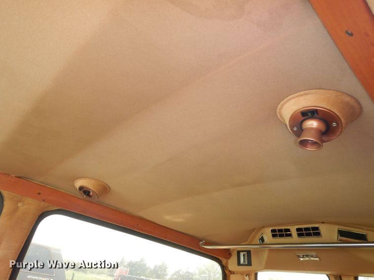 image for item DN1499 1983 GMC Suburban 2500  SUV