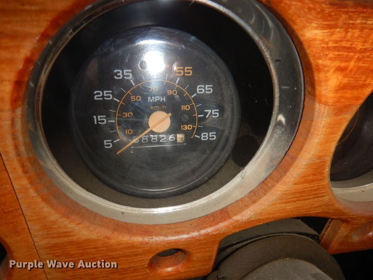 image for item DN1499 1983 GMC Suburban 2500  SUV