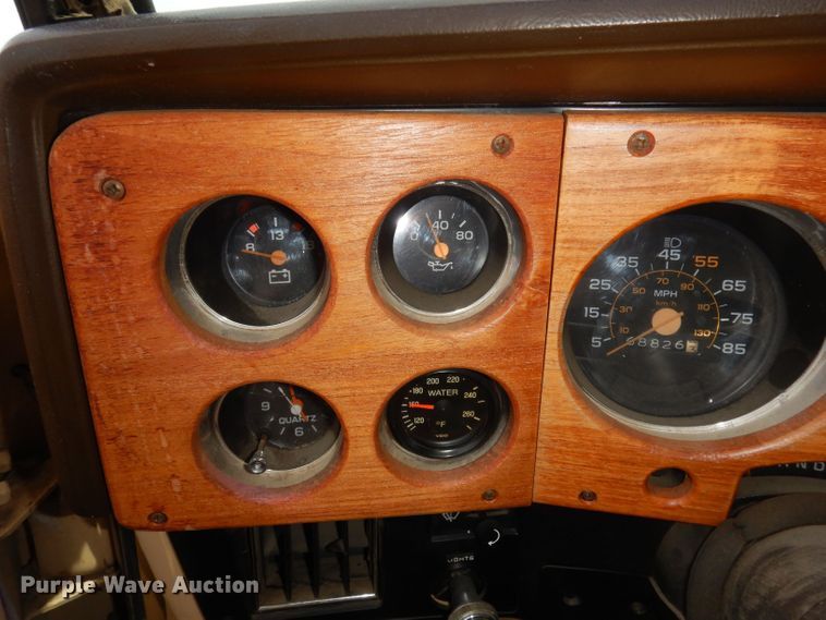 image for item DN1499 1983 GMC Suburban 2500  SUV