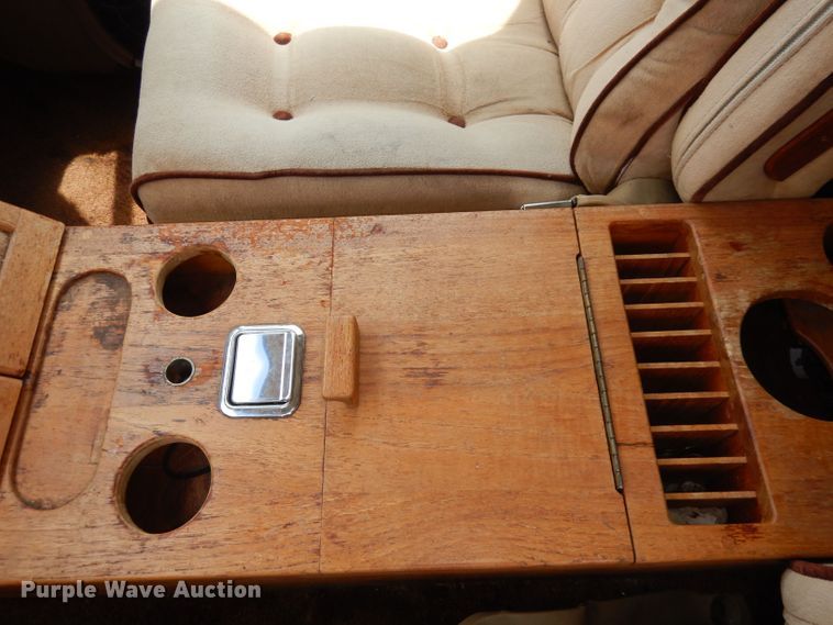 image for item DN1499 1983 GMC Suburban 2500  SUV