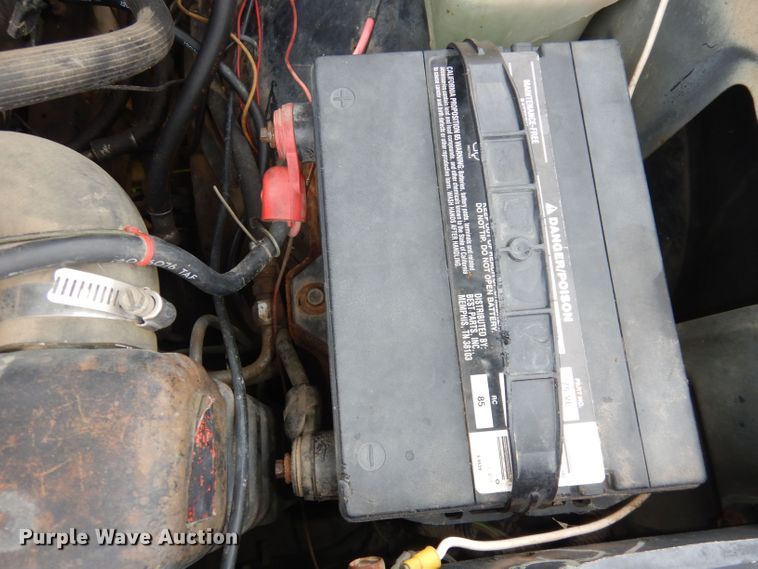 image for item DN1499 1983 GMC Suburban 2500  SUV