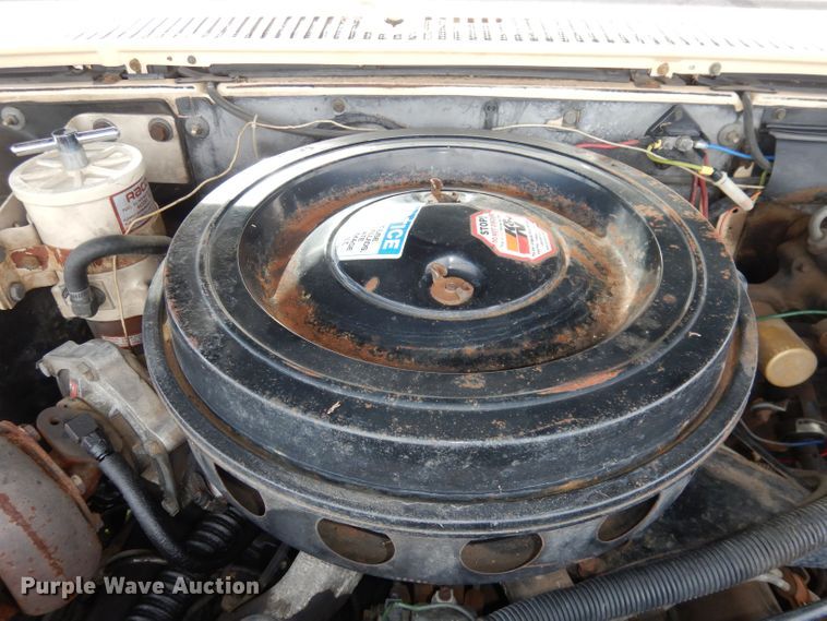 image for item DN1499 1983 GMC Suburban 2500  SUV