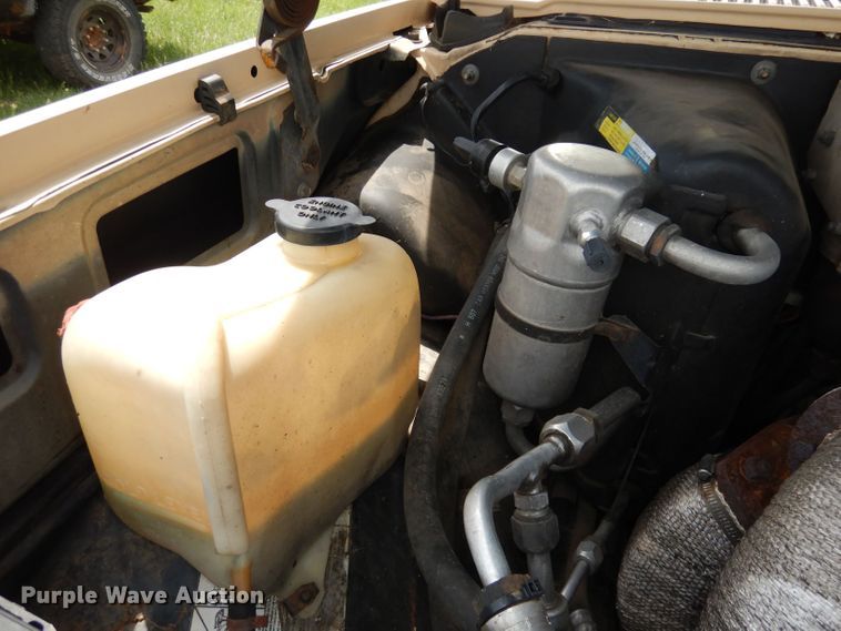 image for item DN1499 1983 GMC Suburban 2500  SUV