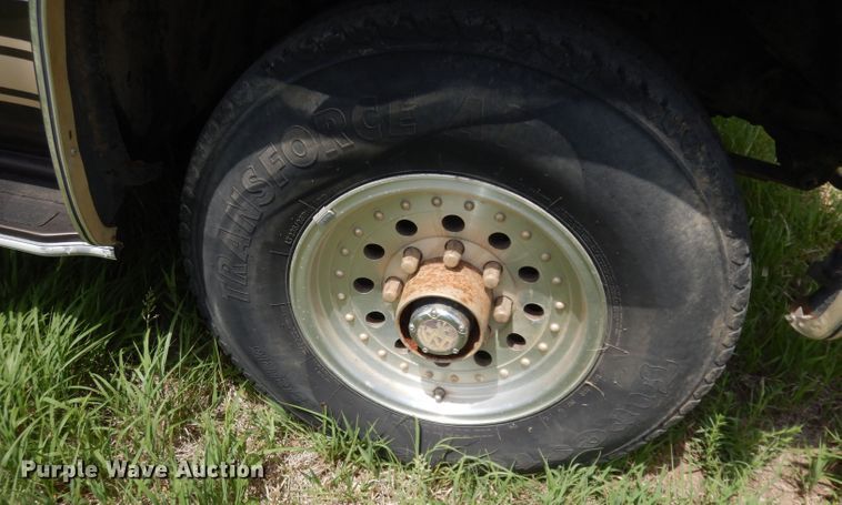 image for item DN1499 1983 GMC Suburban 2500  SUV