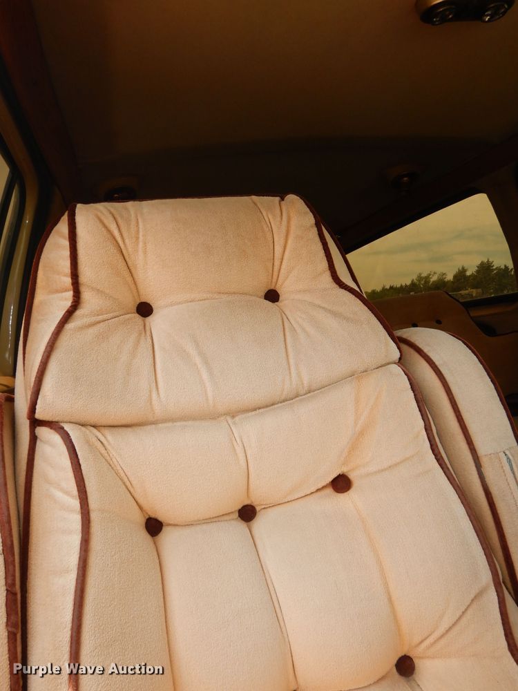 image for item DN1499 1983 GMC Suburban 2500  SUV