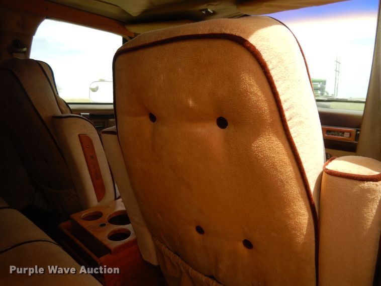 image for item DN1499 1983 GMC Suburban 2500  SUV