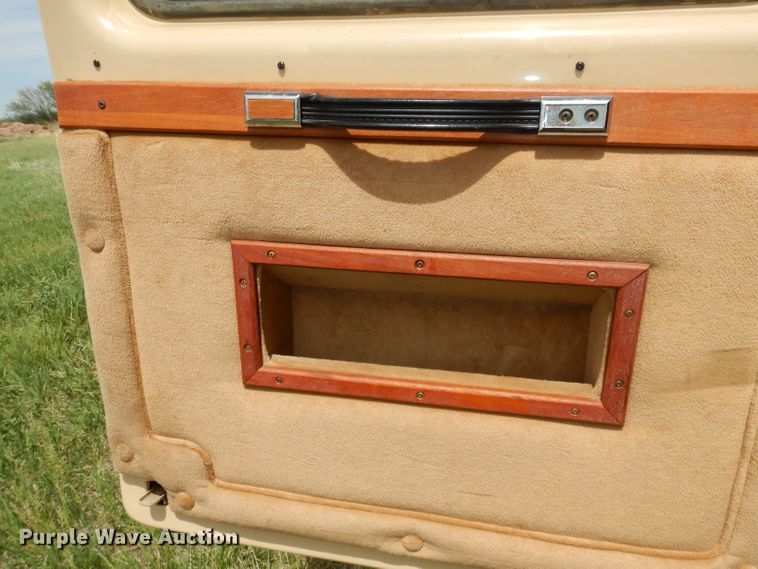 image for item DN1499 1983 GMC Suburban 2500  SUV