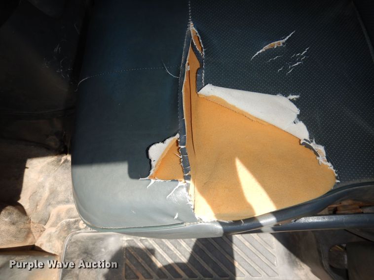 image for item DN1500 1993 Ford E350  shuttle bus