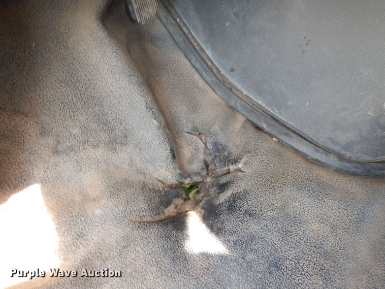 image for item DN1500 1993 Ford E350  shuttle bus